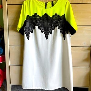 3 For $15!! Gorgeous New Unique Vibrant Yellow, Black Lace Seath Dress